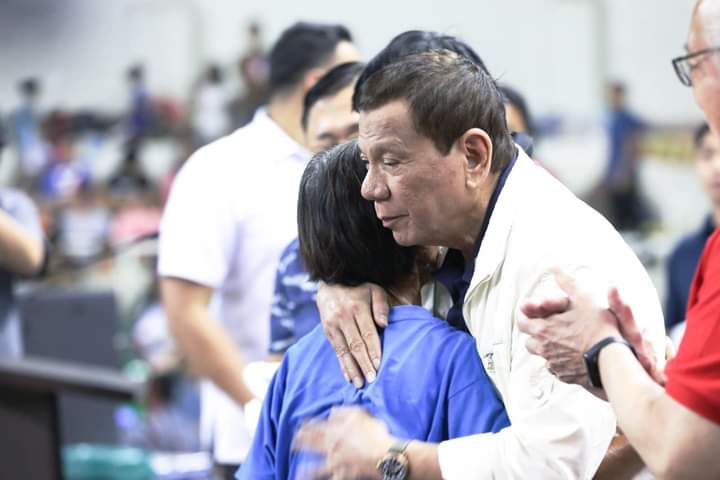 thisisivee's tweet photo. @IamCharotism #NasaPusoKoAngPangulo https://t.co/v5NFbh9rQk