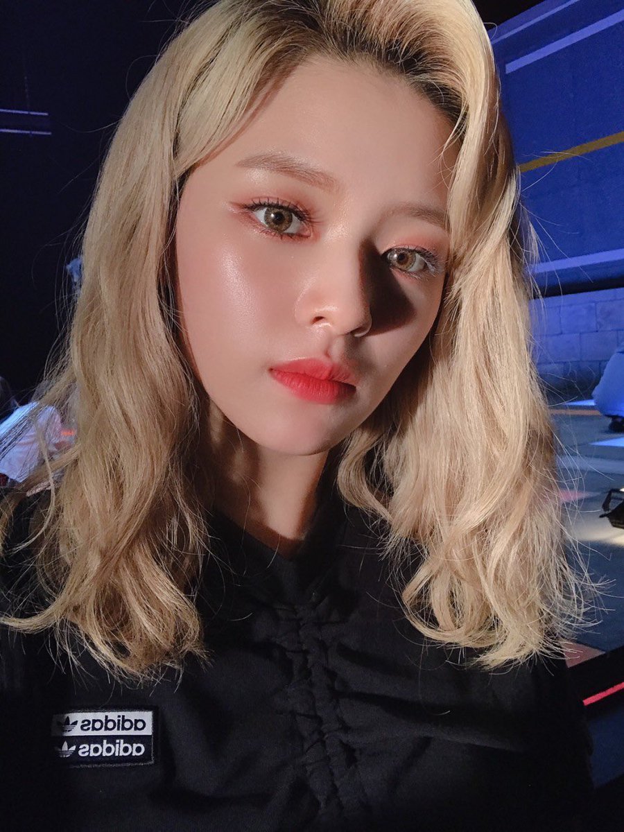 yjyworld's tweet photo. 🖤 https://t.co/2kiAeqBSJw