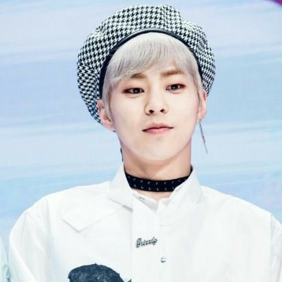 — a thread of minseok in berets ~