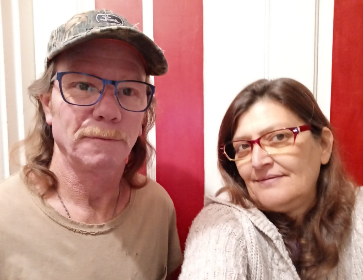 BarbShafferFunk's tweet photo. 36 years in the books for us! Not sure how many years we can get, but we'll take everyone we can! 
#TrueLoveLasts
#CollegeSweethearts
#EveryDayCounts https://t.co/NbGChvWXDa