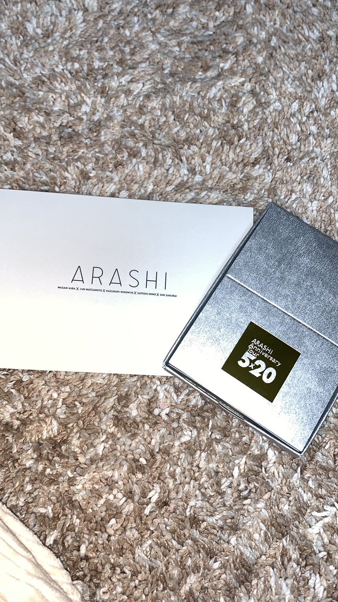 arashi3636's tweet photo. こんな素晴らしい品頂いちゃっていいのー？？写真の下にサイン入ってて泣いた https://t.co/j7OBtEPy0A