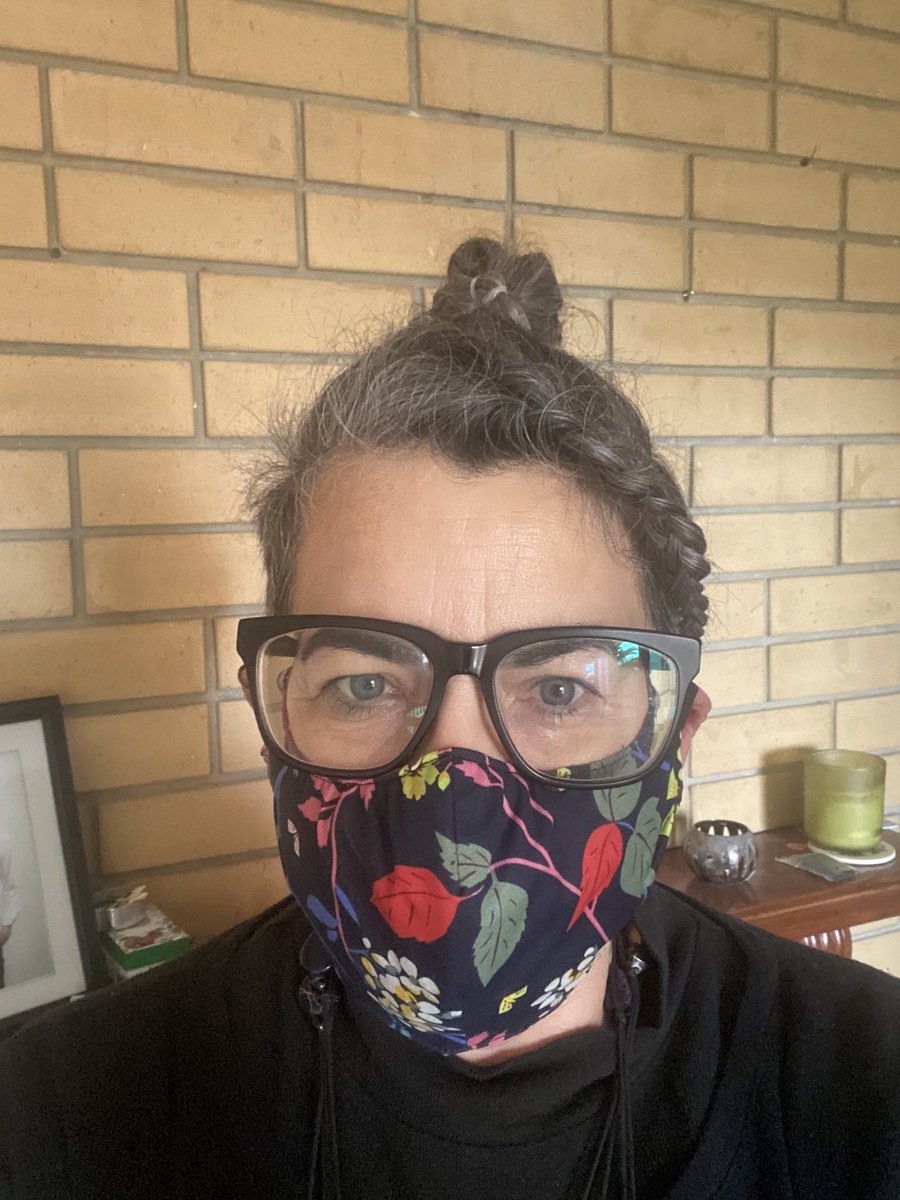 debbateman's tweet photo. And so it begins ... #LockdownSA Our turn to do our bit. #challengeaccepted #maskmadeinMelbourne Stay well my SA peeps. I still love SA 🌟❤️🌟 #parentinggapyears #iwillseemykidsoneday https://t.co/dmQQOaMm6H