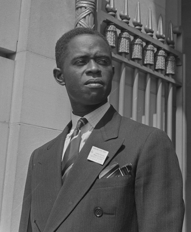 It was presided over Dr. Akinola Maja with Mazi Mbonu Ojike (the man  @cchukudebelu DP) as the secretary.The colonial government of course lied that the coal miners had been armed, had tried to disarm and also attempted to seize the explosives for themselves. The commission of