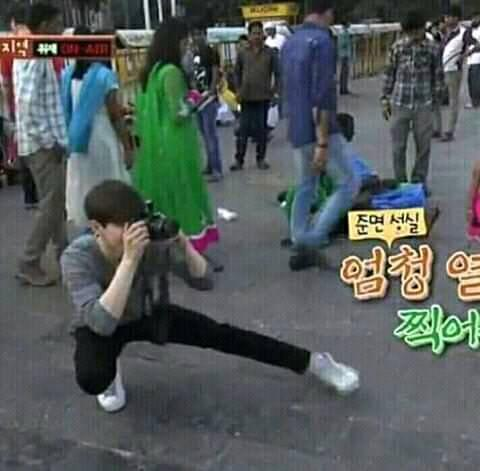 Minjie's tweet photo. /sms/ inget ga pas itu ada org minta suho buat potoin dia tapi pas dia post di ig malah ngetag suho 😭 knp ga foto brg aja 😭

https://t.co/0HXYkF4Cdi