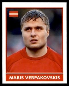 Likea och retweeta om ni också stöder min brors önskan att få <a href="/ErikNiva/">Erik Niva</a> att göra ett WWWK-avsnitt om Lettlands landslag 2004.