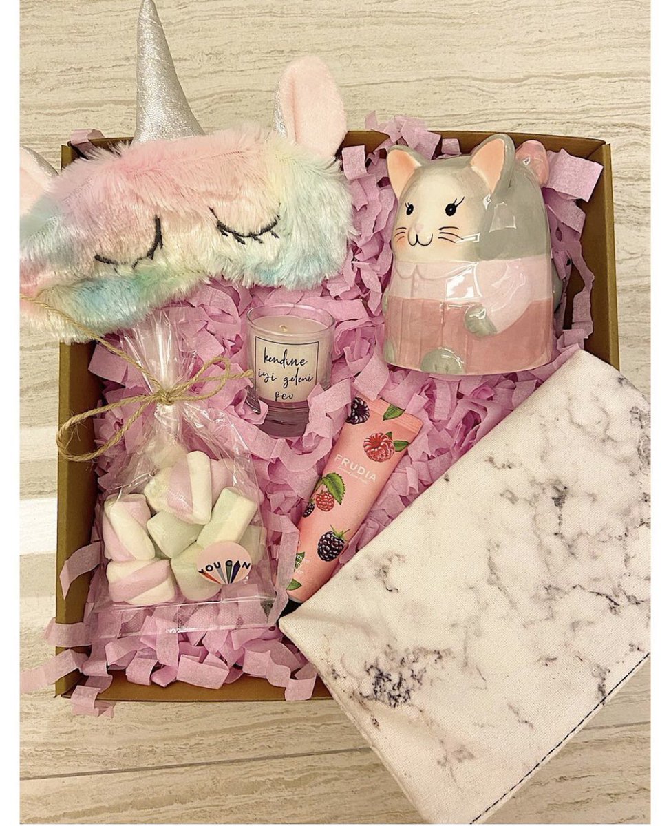 foryougift11's tweet photo. En sevdiğimiz şeyler üç boyutlu kupalar 🎈 herkesin içinde pembe rengini barındırdığını biliyoruz🌸 #pembe #hediye #hediyelik #kutu #foryou #takip #beğeni #unicorn https://t.co/SQypQsTmvI