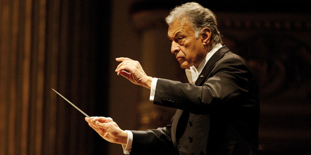 Musikverein's tweet photo. 📖 Unser Monatsmagazin für Dezember 2020 ist da. Blättern Sie durch die neue Ausgabe! 😊

„Ich schwebe am Pult. Diese Lieder sind so poetisch und so ergreifend.“ Zubin Mehta über die „Vier letzten Lieder“ von Richard Strauss.
➡️ Zum E-paper: https://t.co/VQDHCK14nd

#Musikverein https://t.co/iYIePR6fo1
