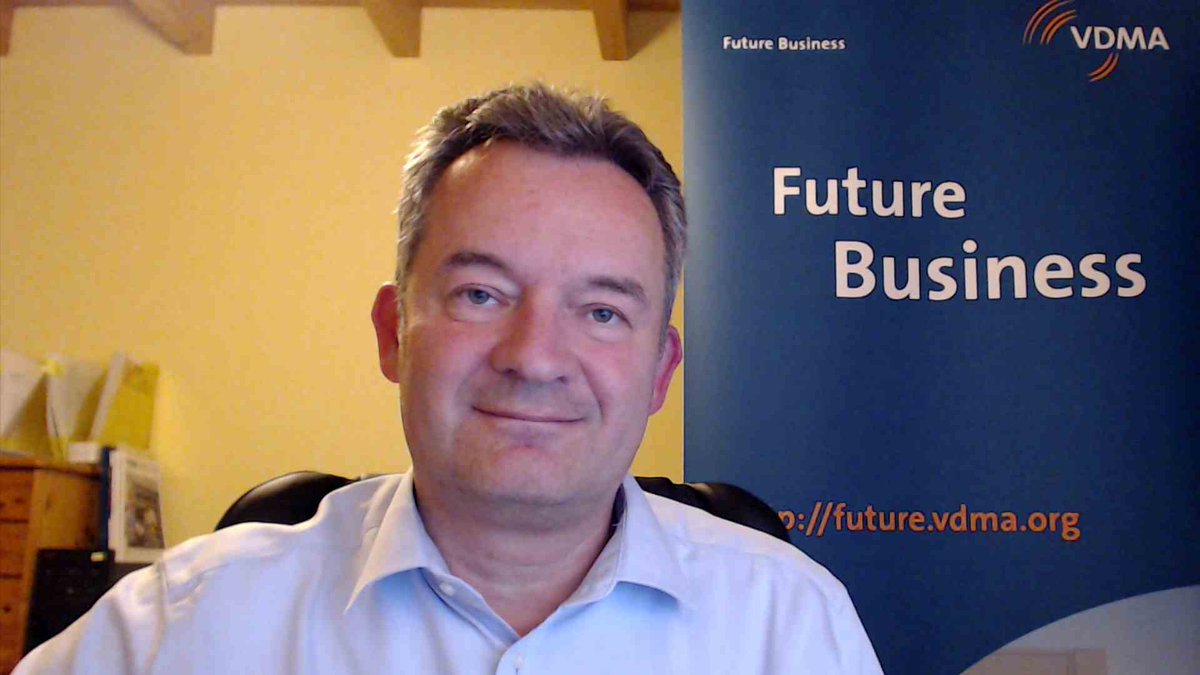 VDMAonline's tweet photo. Dr. Eric Maiser, Leiter #VDMA Future Business, auf der @Precisiebeurs: „Treiber für die #Präzisionstechnik der Zukunft sind neben vernetzter #Elektronik und #KI zunehmend neue Wirkprinzipien wie Biosensoren und Quantenmetrologie“ Mehr dazu: https://t.co/CxF1uumoz8 #PrecisionFair https://t.co/Vj5uQ8Ce1a