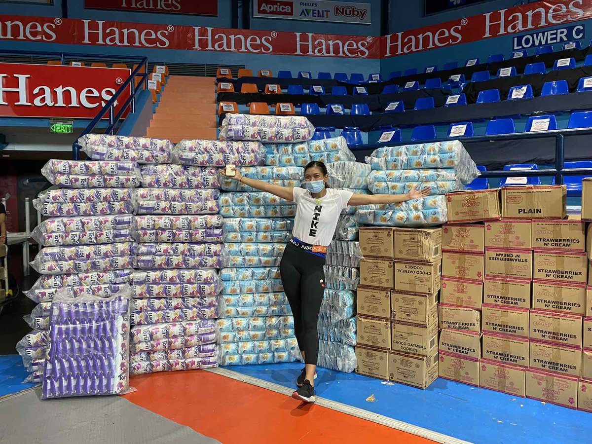 Volleyball Community Gives Back tweet media