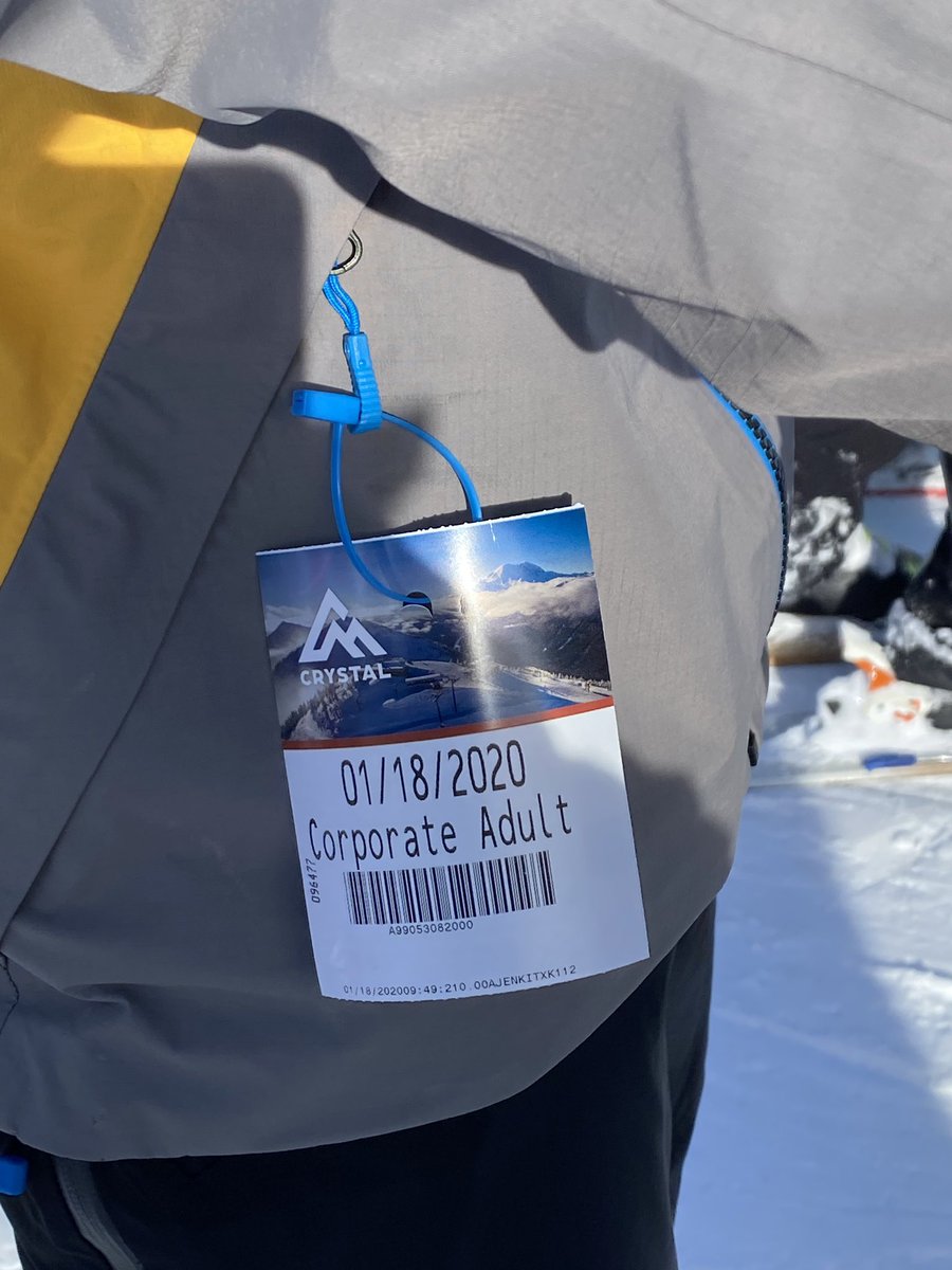 RealCrystalMt's tweet photo. On the plus side....won’t be seeing this crap anymore. #reservation #coviski #byeamazon https://t.co/G7hJm0DV1A