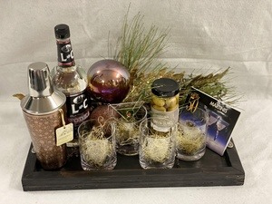 SeattleFOT's tweet image. Bidding is open now for this martini set with a copper and silver martini shaker, a bottle of L&amp;amp;C vodka, four crystal highball glasses,  olives and the 50 best martinis book. Register for free and start bidding! seattlefestivaloftrees.ejoinme.org/mainpage