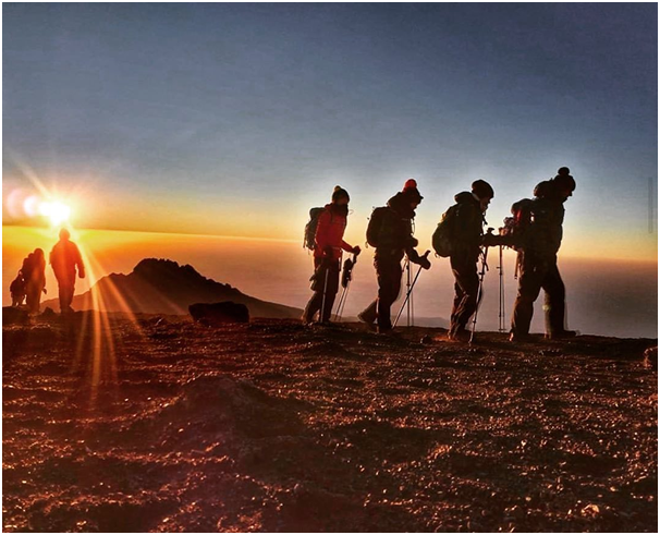 spoonbilltours's tweet photo. When Is The Best Time To Climb Kilimanjaro
Mount Kilimanjaro can be climbed anytime throughout the year. 

#LemoshoRoute #sunrise #MountKilimanjaro #mountain #mountainrange #mountainphotography #mountaineer #trek #hikingtrails #hiker #hike #camp #campinglife #spoonbilltours https://t.co/tLQMHFDCzE