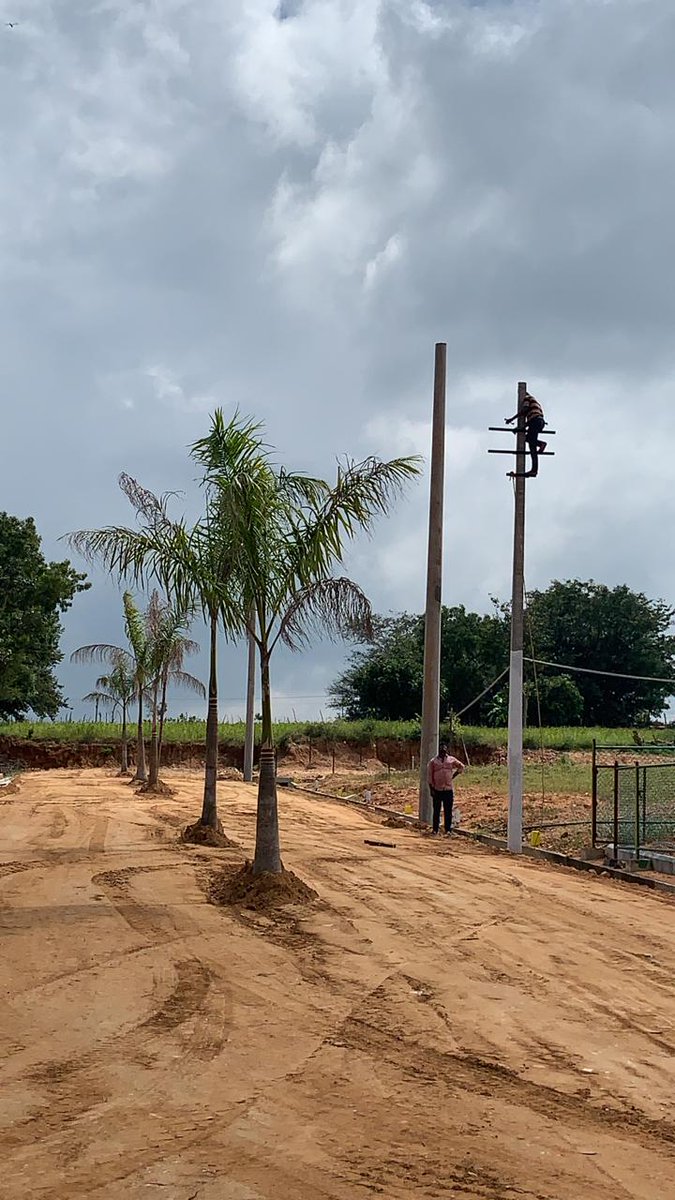 YeshDevelopers's tweet image. Buy RERA approved Plots @ Yesh Serenity #Mysore.

Pay 3 Lakh Balance Bank Loan.
Call Now or Visit yesh.in for more info.

#yeshdevelopers #mysore #plots #villas