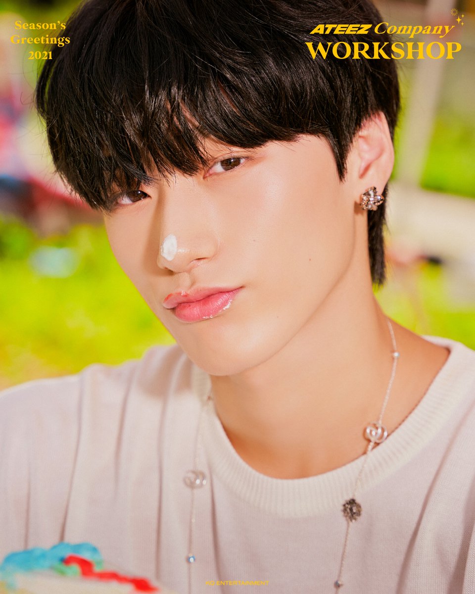 📷] ATEEZ 2021 SEASON'S GREETINGS Preview '산(SAN)' ⠀ PRE-ORDER