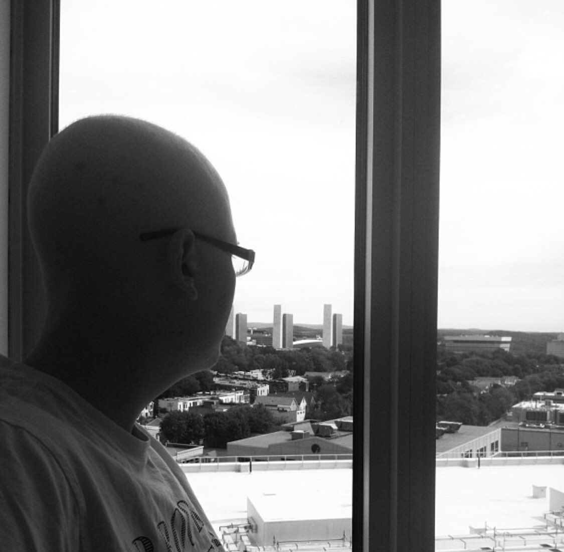 I often sat at that window — reading, listening to music, watching people on the street. Wishing I was anyone else doing anything else, anywhere else. Convinced I’d be trapped there forever. (4/x)