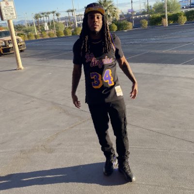 rell_1523's tweet photo. #NewProfilePic https://t.co/JWPkfjEjjp