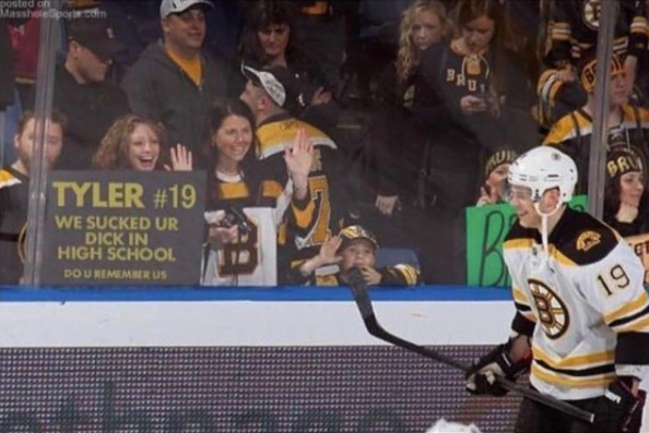 CauseWereGuys's tweet photo. Still one of the greatest photos of all time https://t.co/Ps319GwIZi
