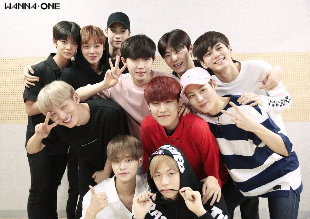 jeojanghoon29's tweet photo. Wanna One the best line up and the best group consists of YOON JISUNG, HA SUNGWOON, HWANG MINHYUN, ONG SEONGWU, KIM JAEHWAN, KANG DANIEL, PARK JIHOON, PARK WOOJIN, BAE JINYOUNG, LEE DAEHWI and LAI KUANLIN. You can’t change my mind <3 https://t.co/J09VGXYT5z