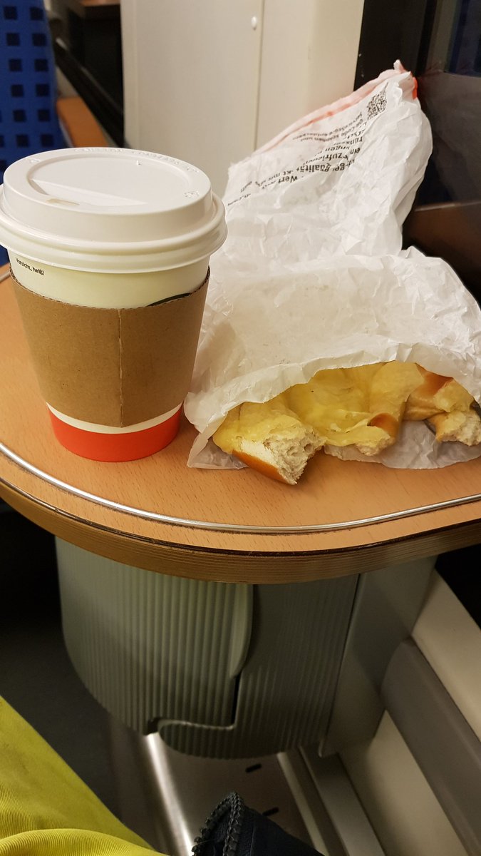 MinecraftDogPup's tweet photo. Guten morgen aus dem RB24 mit Grüße nach Austria zu @FlooTastisch https://t.co/AJawCreP55