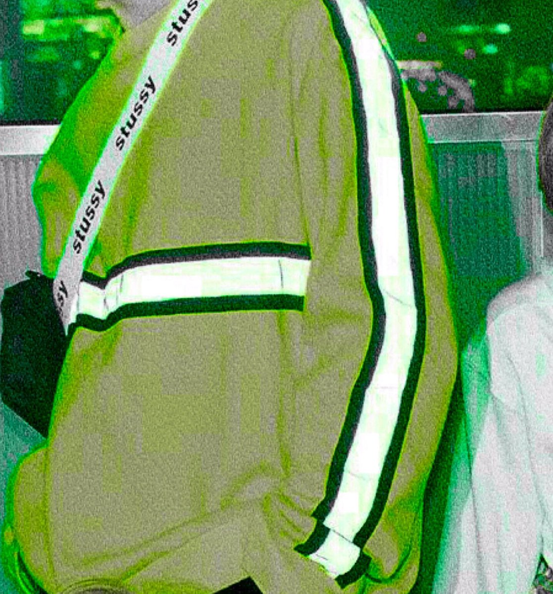 𝙇𝙚𝙫𝙞 @rest tweet media