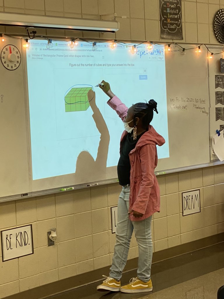 theteachermrse's tweet image. MATHematics is the music of reason so turn up the VOLUME. (Continued) 

#volume #rectangularprisms #cubicunits #desmos #iteachmath #iteachfifth #teacherstrong #beaCHAMPION #CEHpride #spreadjacketjoy #beaLIGHT #betheone #kidsdeserveit #rcainspired #clubrca