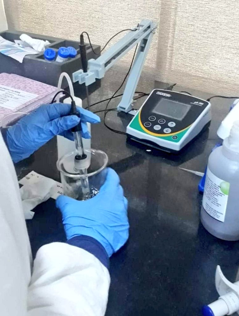 SanjitaPanigra2's tweet image. Measuring the hydrogen-ion activity in water-based solutions. 
#labdiaries #biotechnology