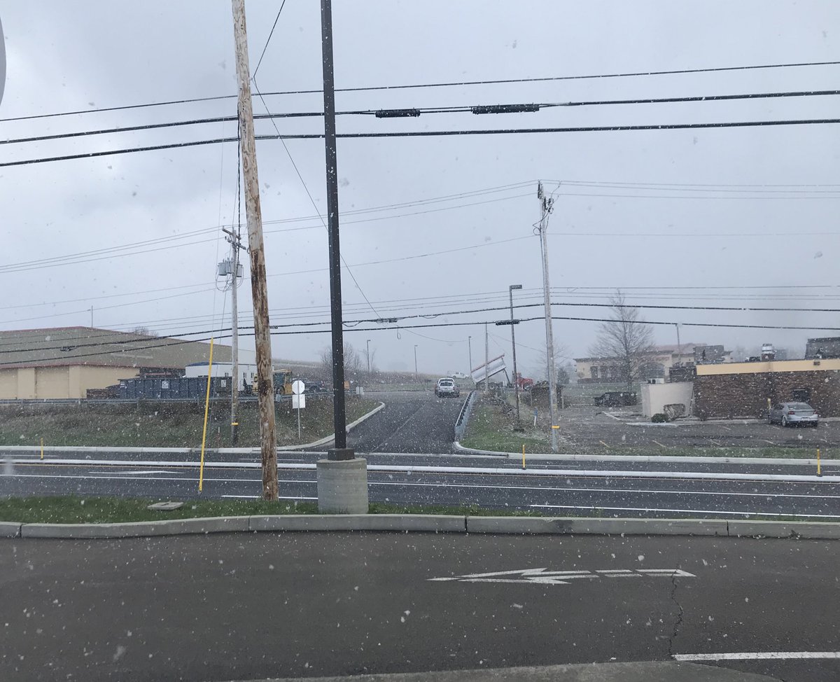 nwsstormchaser2's tweet photo. Snow has made its appearance once again in Western Pennsylvania  Still have a chance through out the night be cautious of icy conditions and drive careful slick roads are the #1 cause of accidents stay safe everyone https://t.co/p89ZywJT7a