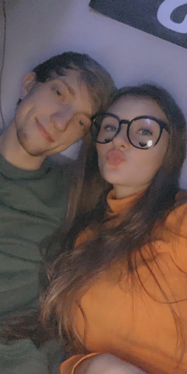 JuliaaRosee41's tweet photo. Happy birthday goof ! I love you❤️ https://t.co/r8q6E2crjL