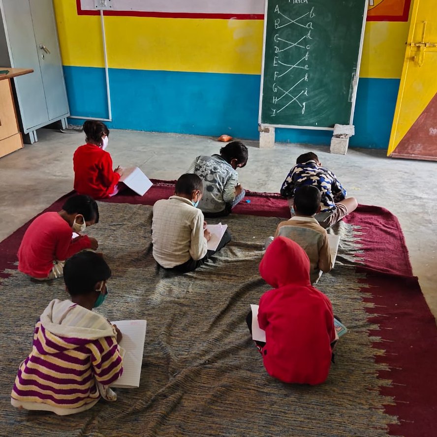 india_tap's tweet photo. Corona pandemic has made many industries to search for survival. But we TapIndia with of help of Sakshi has successfully been operating our community centers with new COVID-19 norms.
#TapIndia #Sakshi #ngo #EducationComesfirst  #communitycenter https://t.co/bw5DdSjqAG