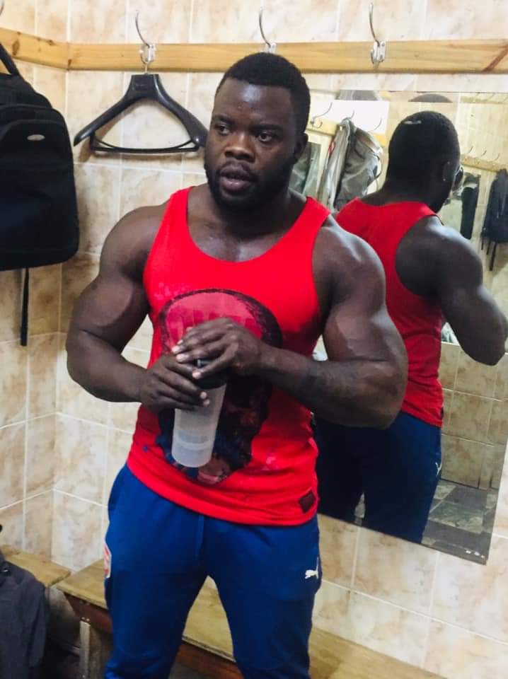 ChronicleZim's tweet photo. Popular bouncer &amp; fitness freak, Believe has died. Popularly known as Bobo Ir Believe worked under Bulawayo Scorpions, provided security at notable gigs in Byo, Kadoma, Vic Falls &amp; Hre. The gigs were promoted by 2 Kings Entertainment, DTL Events &amp; 3D Events.
More to follow... https://t.co/hrmZsexurq