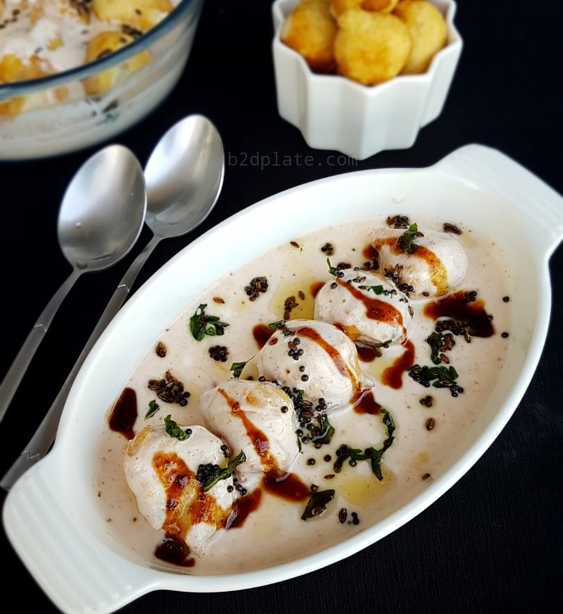 b2dplate's tweet photo. Any dahi vada lovers here??? 😋😋😋
.
The soft lentil dumplings dipped in sweet yoghurt flavoured with spices are simply finger licking good
.
https://t.co/EkKkiwRUVi
.
#streetfood #dahivada #snackrecipe #plantbased #glutenfreerecipes #foodlover #feedyoursoul #instafoodpost https://t.co/Rcat3zju9t