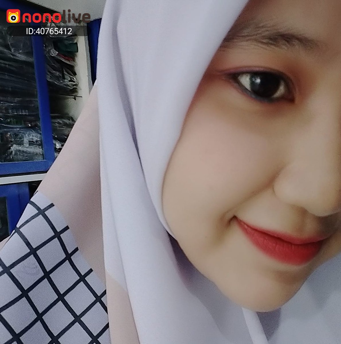DwifitriHanday9's tweet photo. Mari lihat live Dwi FitriHandayani1, seru dan menarik sekali! https://t.co/JkeXzw6Gbq https://t.co/s9M3gdKByX