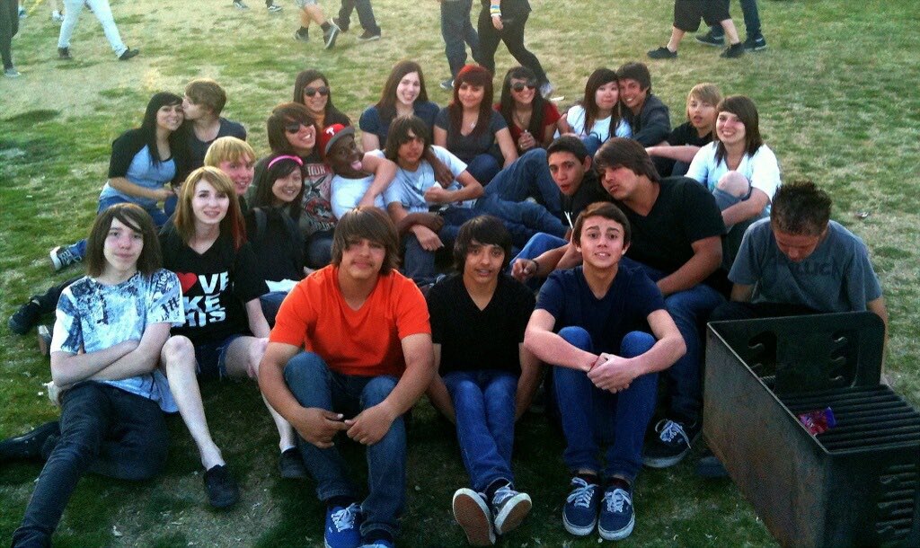Sydney_Jackee4L's tweet photo. Lmfao wow such a throwback. I hardly even recognize myself #extremething https://t.co/gvI5iz350C