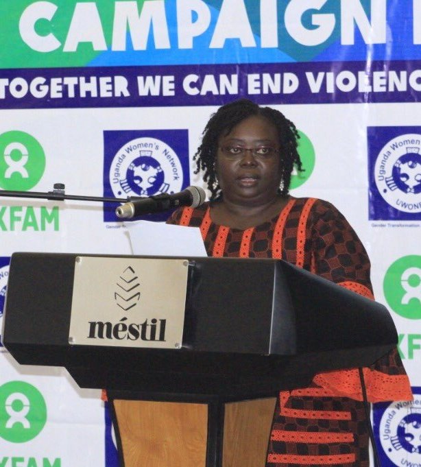 equalitynow_ug's tweet photo. Did u know; 
✔️#Uganda is ranked 16th in the world among countries with highest rates of #childmarriages ?

✔️ Northern Uganda(59%) 
✔️ Western(58%) 
✔️ Eastern(52%)
✔️ East central(52%) ✔️WestNile(50%)
✔️Central (41%) ✔️SouthWest(37%) ✔️Kampala(21%) 
#FlipTheScriptUG 
#SDG10Plus https://t.co/mo6eY6zai1