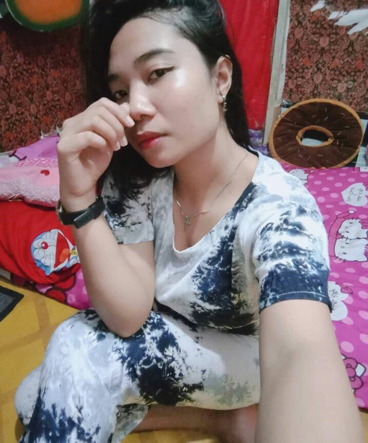 putriararoh's tweet photo. Panas bgt ya,enaknya cari yg seger" https://t.co/0GNcFBnjnP