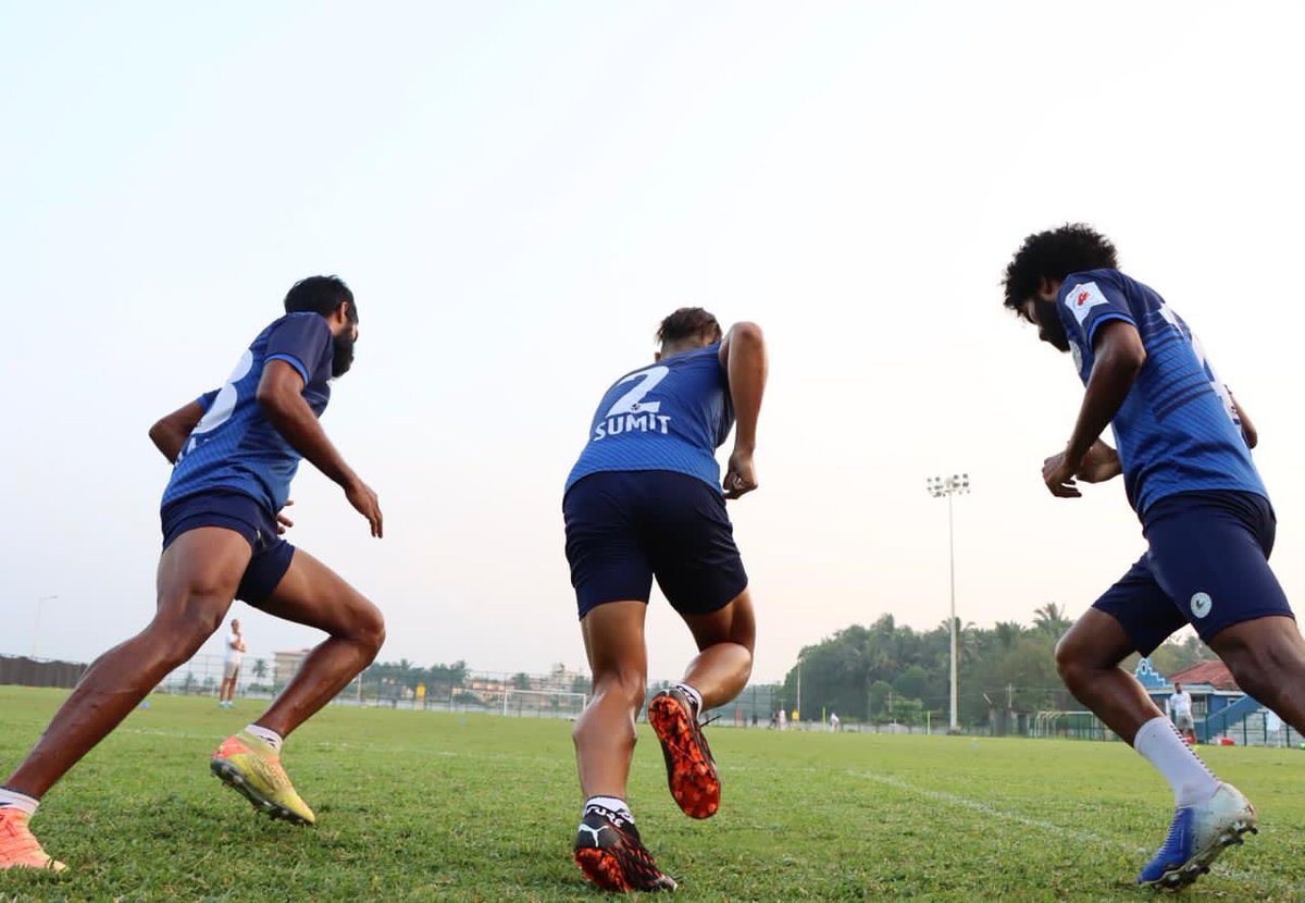 mohunbagansg's tweet photo. Making that final push! 🏃
Only 2️⃣ days to go! 🙌

#ATKMohunBagan #Mariners #JoyMohunBagan #IndianFootball https://t.co/6o8YYVWOxk