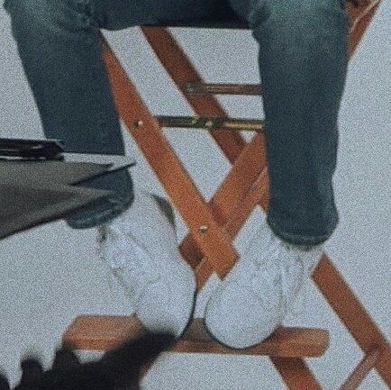 sunsolecitolou's tweet photo. Sinceramemte, buscar 'louis tomlinson details' en Pinterest, es una de las mejores decisiones de mi vida xD https://t.co/3cAGmUkm3i