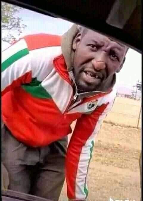 Nodilasi's tweet photo. UBushiri use Malawi?
Uhambe kanjani nobani?
Ugwinywe ufishi njengo Noah's?
Undize ngomshanelo?
Manje wena awunabi ofive rand lapho, sifone sibuze?
Kodwa akekho nje ombonile? 
#SABC1WeMove #TaxiMarch #LadyZamarMustFall #sabcnews https://t.co/OrrMjcB2dW
