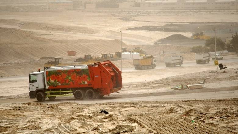 Why is it that the inconvenience of locating a charity clothes bin or walking a few more steps to the designated container for plastics somehow surpasses our desire to save the world, asks <a href="/KarenAnnMonsy/">Karen Ann Monsy</a> 
bit.ly/32TbnRN

<a href="/khaleejtimes/">Khaleej Times</a> #trash #landfills #recycling