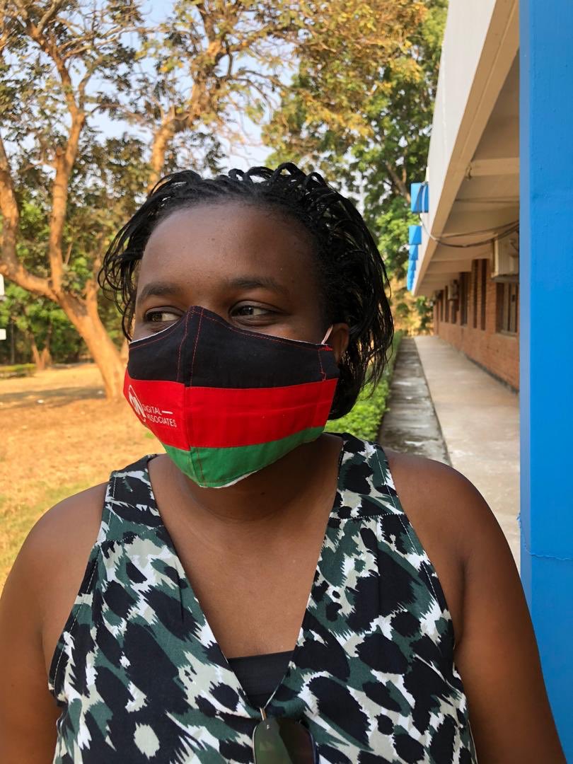 IrlEmbMalawi's tweet photo. The weather may be heating up in #Malawi but we still need to #WearAMask and observe physical distancing ✋ and handwashing 🧼 to tackle the spread of #Covid19. For today’s #WearAMaskChallenge, Finance Officer Lynnwood models a truly Malawian 🇲🇼 style!
#WearAMaskWednesday https://t.co/wO4FBbU1UW