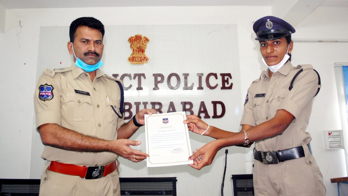 spmahabubabad's tweet photo. Congratulations...Kumari.J.Kalyani,WPC of PS Maripeda for Receiving Commendation letter from hon'ble DGP TS, for her outstanding Performance as Reception Officer in the Reception #FunctionalVertical
Keep inspiring........Keep it up.

#CentresOfExcellence
#KeyPerformanceIndicators https://t.co/iGW84ac0SO