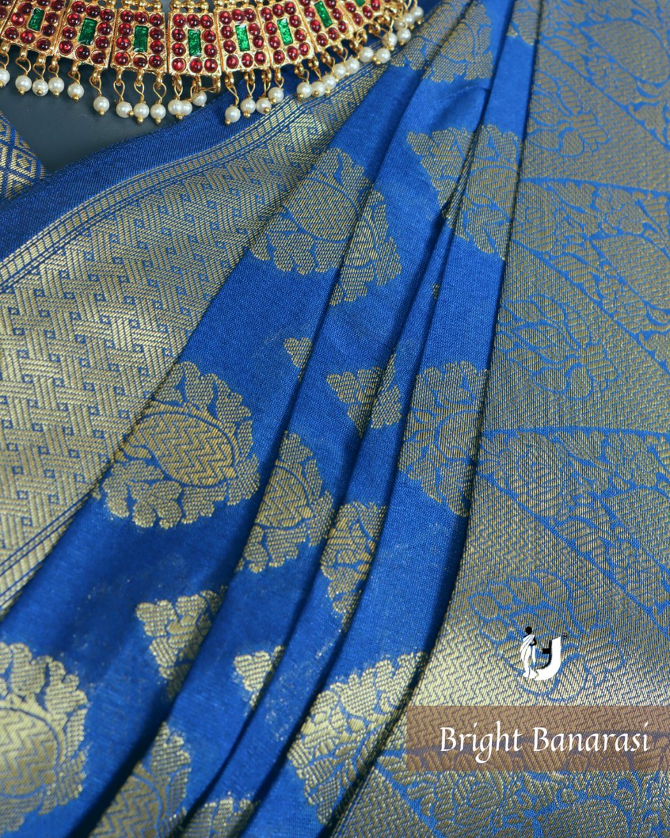 kavya_stylein's tweet photo. *Deepam Small Butta uploaded*
Lauching exclusive Slub Banarasi finish with all over Deepam Butta and rich pallu brings the royal wear.Feel the soft and ideal for any day wear.
Saree comes with rich brocade blouse😍
@ *1250* with Free Shipping + GST included
#grabsoon
#2ktrends https://t.co/FtQNguhwhB
