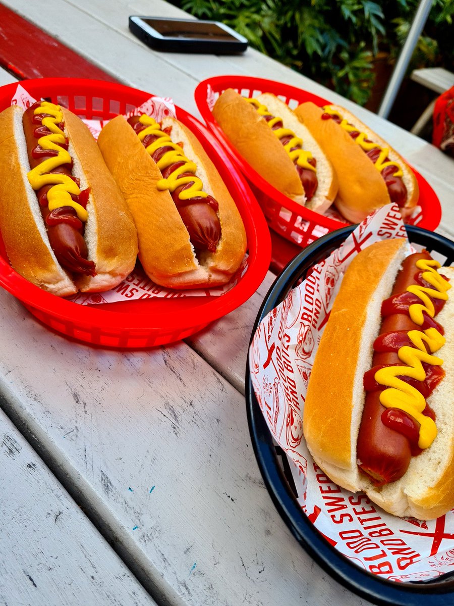 UXAuckland's tweet photo. 🤫 Ssshhhhhh don't tell anyone that we're planning one last IN PERSON #UXHappyHour before the end of the year since we haven't been face-to-face since pre-covid Feb! And it's no surprise than our planning involves food, right?🤤
Also, we lied... tell everyone! Announcement soon! https://t.co/5ky0EvxBHG