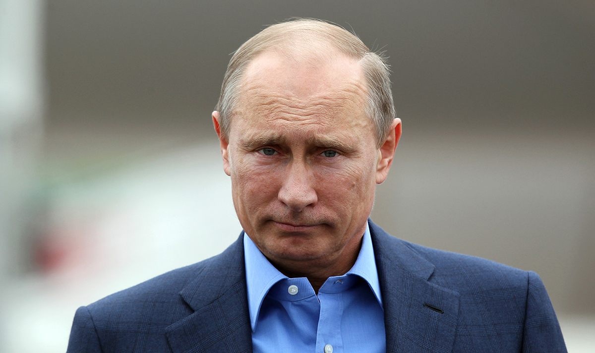 Daily_Express's tweet photo. Is Putin about to QUIT? New Russian law gives ex-presidents legal immunity https://t.co/h2OVZahCUM https://t.co/LY7rzssWz1