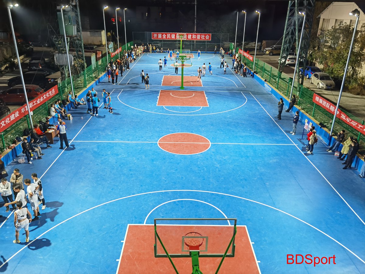 BDSport1's tweet photo. BDSport lights up your life!!
#ledsportlighting, #ledlighting, #basketballcourtlighting, #basketballlight https://t.co/dby8WXrtj8