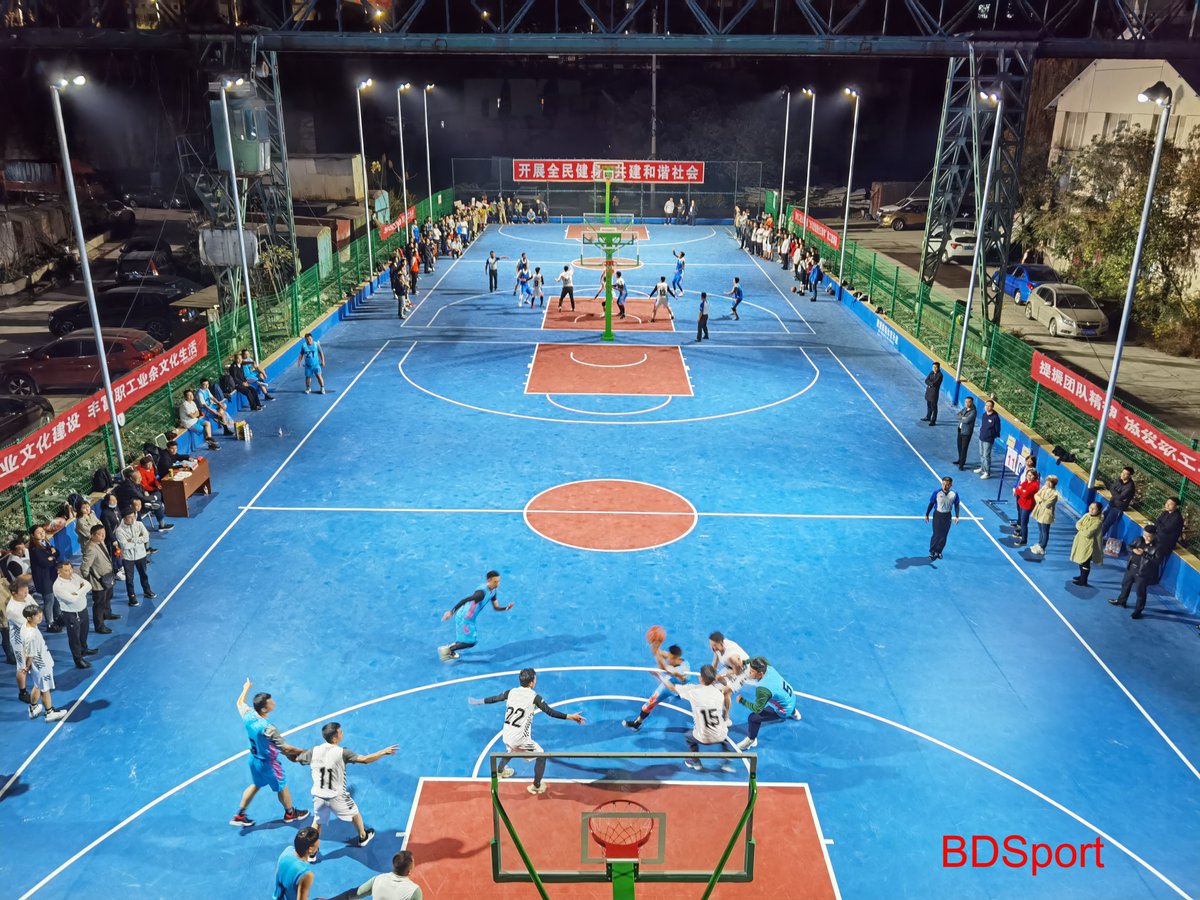 BDSport1's tweet photo. BDSport lights up your life!!
#ledsportlighting, #ledlighting, #basketballcourtlighting, #basketballlight https://t.co/dby8WXrtj8