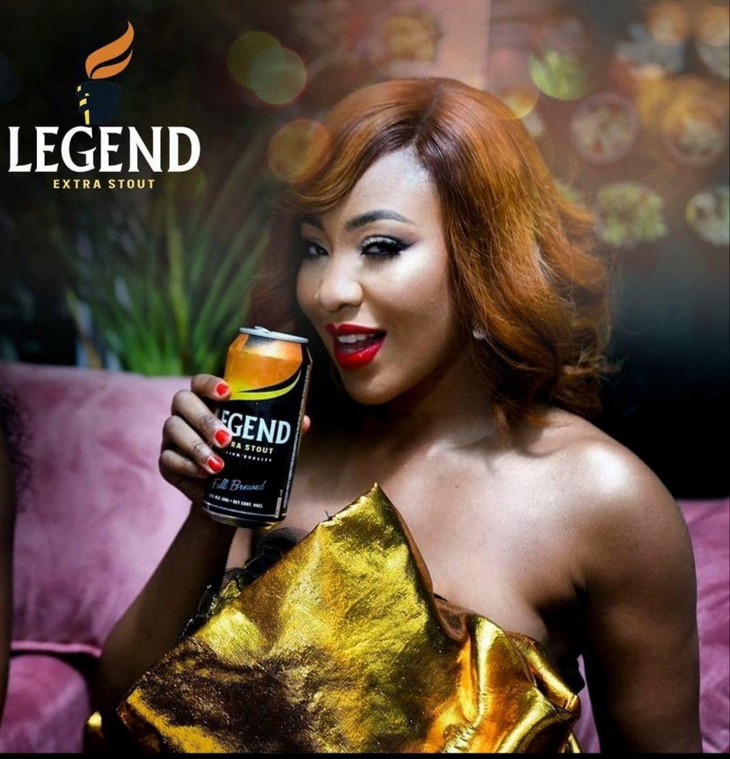 afiasoronko's tweet photo. #EricaTheLegend #MultiTalentedErica #LegendstoutXErica πΈπONE & ONLY STARπ«GIRL, ANYOTHER MIGHT AS WELL BE A CANDLEπ―π―πͺππ―π Prince spices we thank u oooπ€£ππππππ https://t.co/8iW2IhyxCw