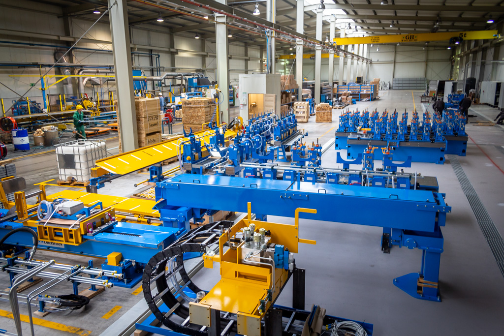 MFO_SA's tweet photo. W @MFO_SA właśnie powstaje nowoczesna linia do produkcji kształtowników zamkniętych (łączonych wzdłużnie metodą indukcji elektromagnetycznej) tzw. #spawanie #indukcyjne Więcej info: https://t.co/JsFfsCirg4
#steel #stal #stahl https://t.co/c8N3HwoOuT