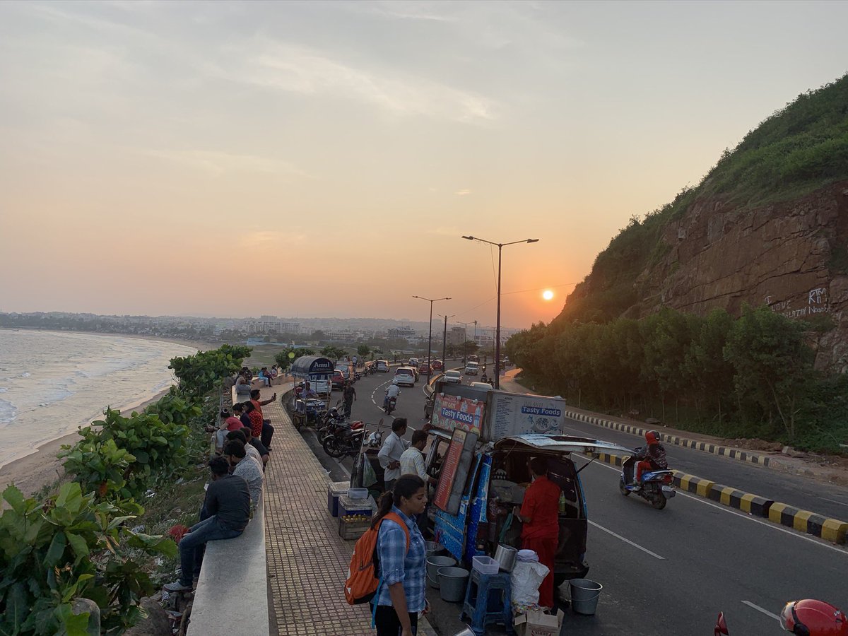 Renjith_Menon's tweet photo. @anujmagazine 2 more pics of beautiful Vizag https://t.co/KFIsFaNcEM