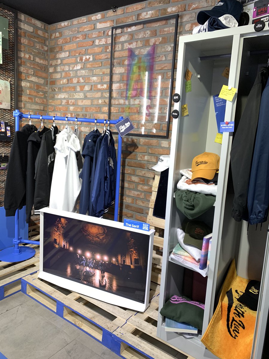 maumpongMoreBTS's tweet photo. 201118 [BTS POP-UP : MAP OF THE SOUL Showcase in SEOUL]
 
방탄소년단 팝업 쇼케이스 3차에 첫 방문💜 지난 번 하우스 팝업보단 아쉬움이 많지만 보랏빛 공간에 함께있다는 즐거움 :) 

#BTS_POPUP #MAP_OF_THE_SOUL https://t.co/hmjm68vnK7